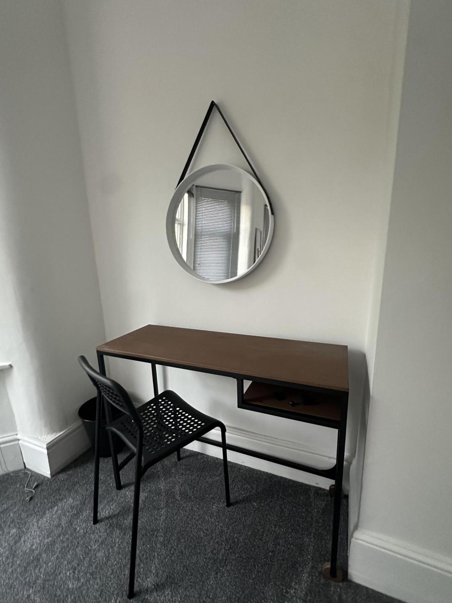 Cosy House Near Etihad And Coop Live Holiday home