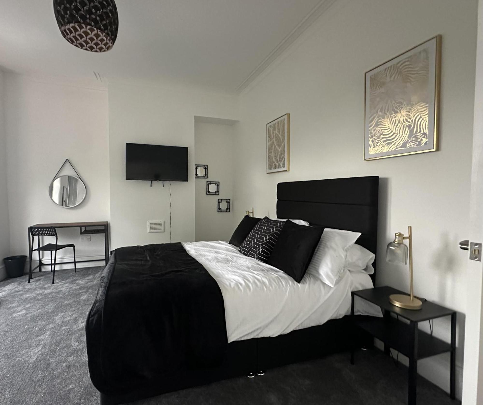 Holiday home Cosy House Near Etihad And Coop Live Manchester