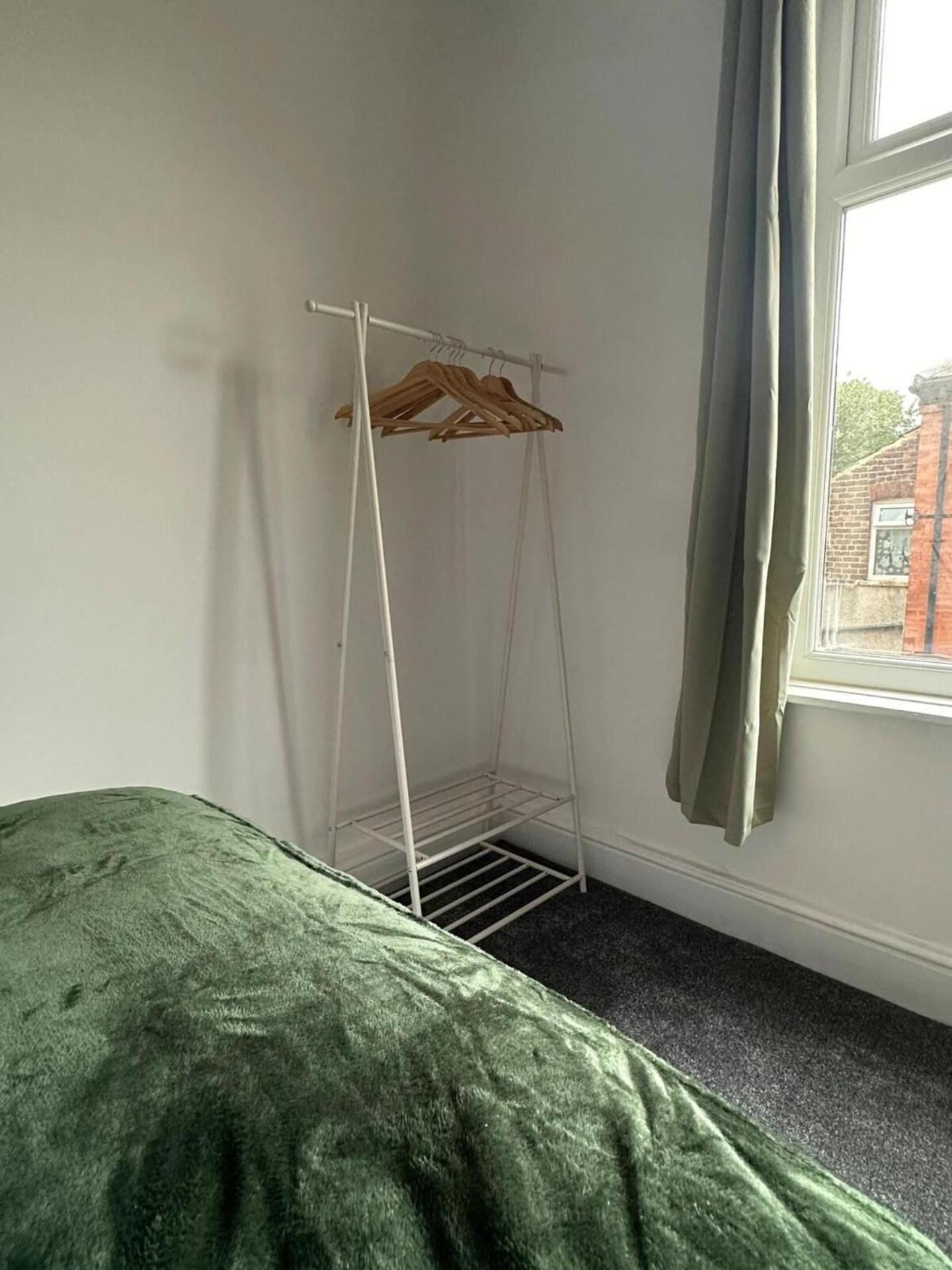 Holiday home Cosy House Near Etihad And Coop Live *