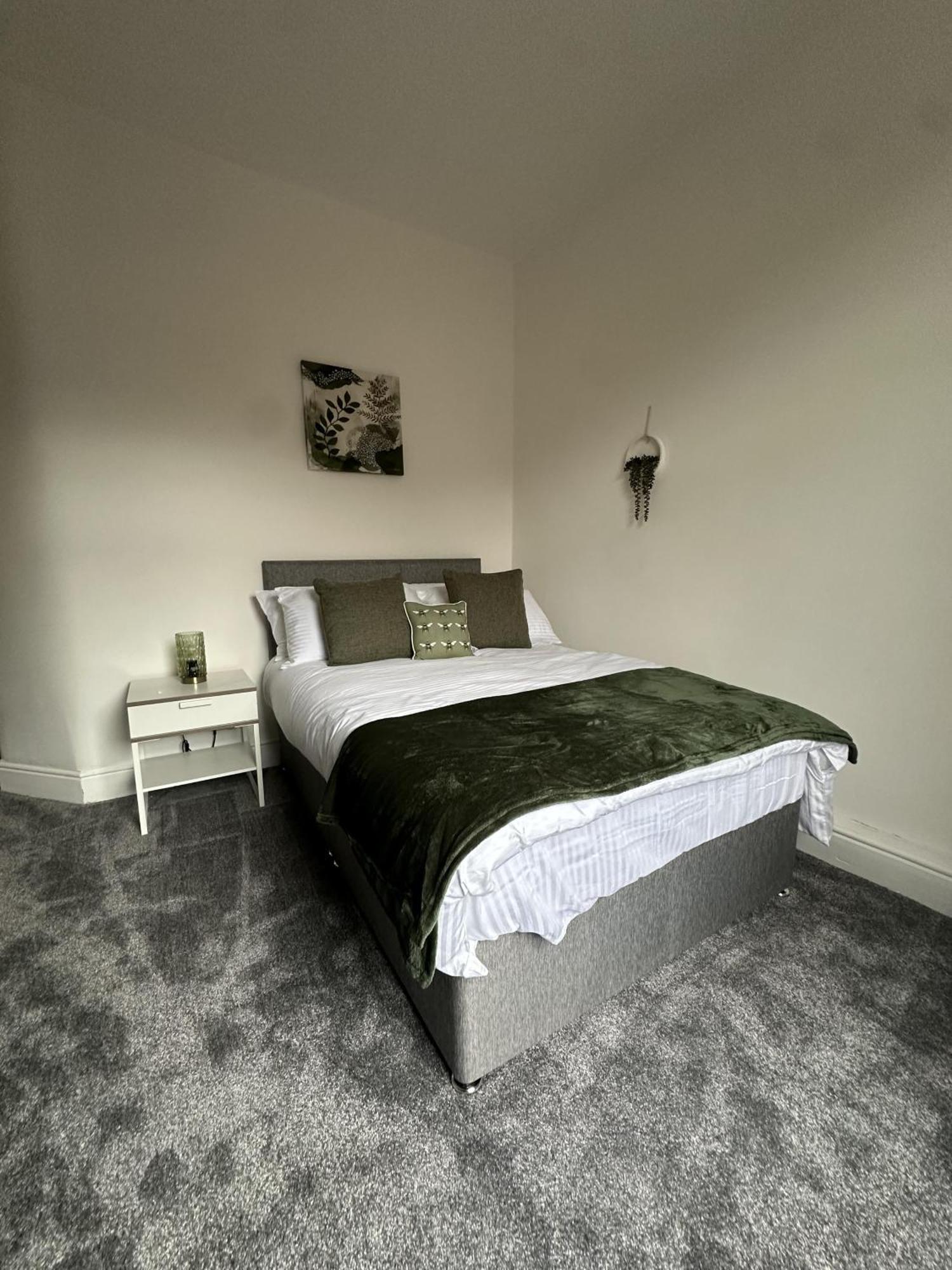 Holiday home Cosy House Near Etihad And Coop Live *